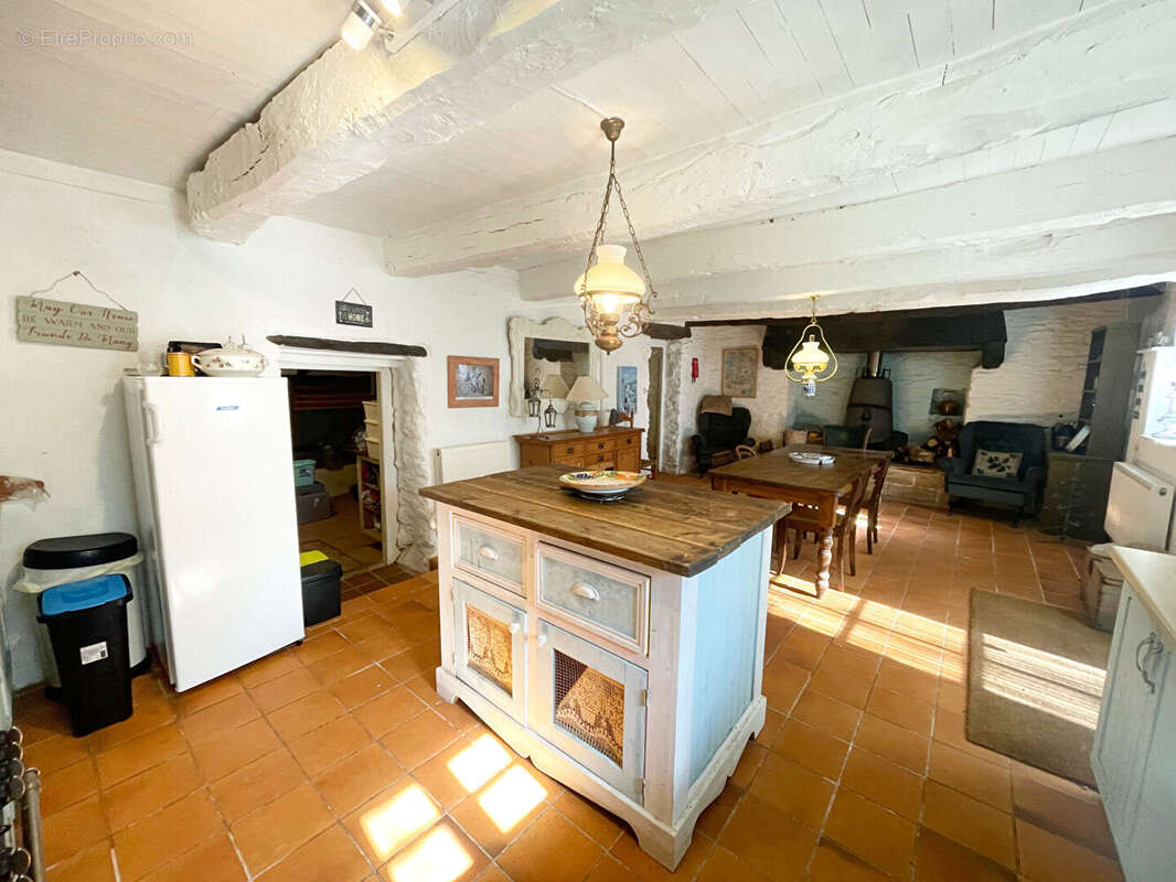 Maison à HUELGOAT