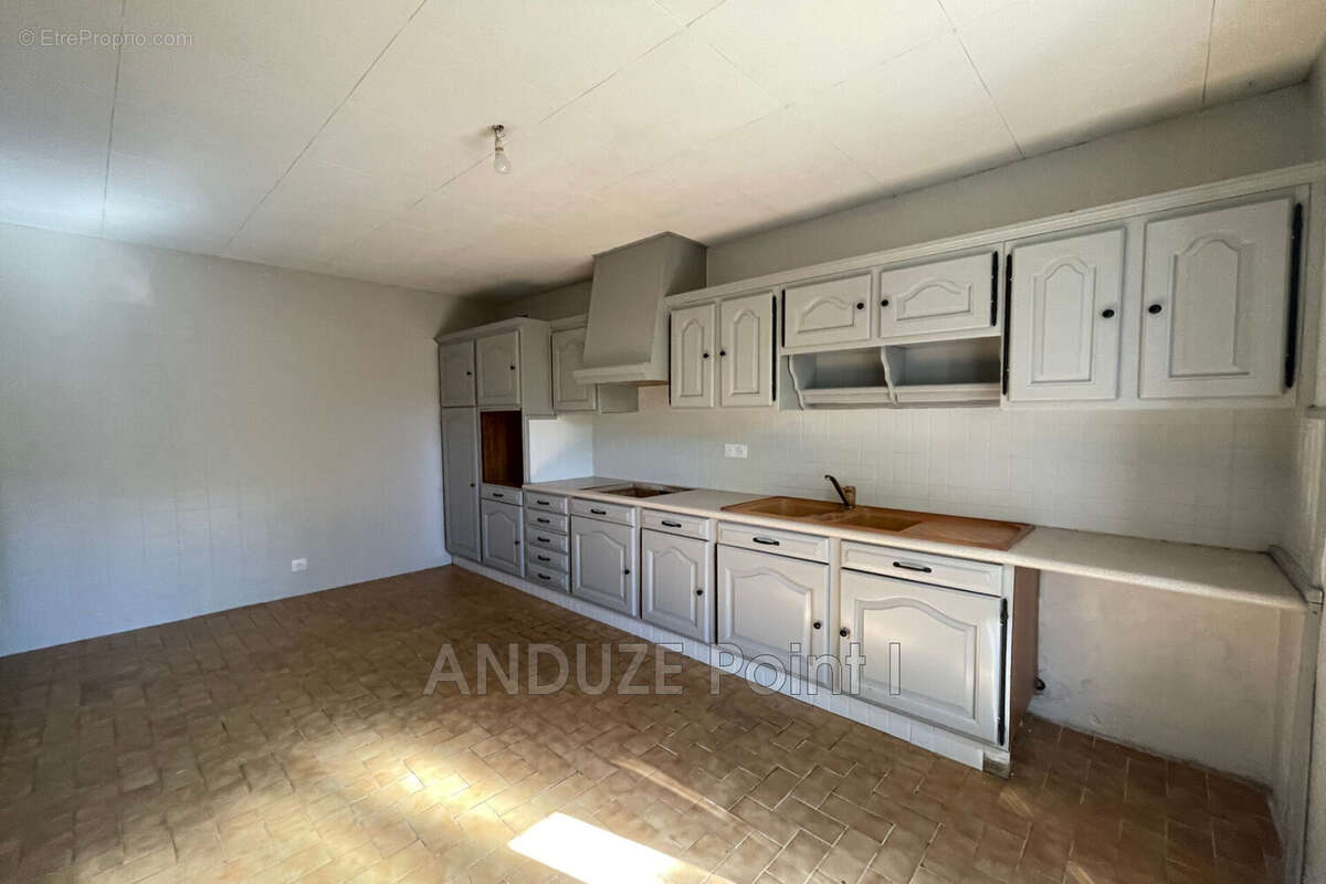 Maison 119 m² à Saint-Jean-Du-Gard  - photo 3
