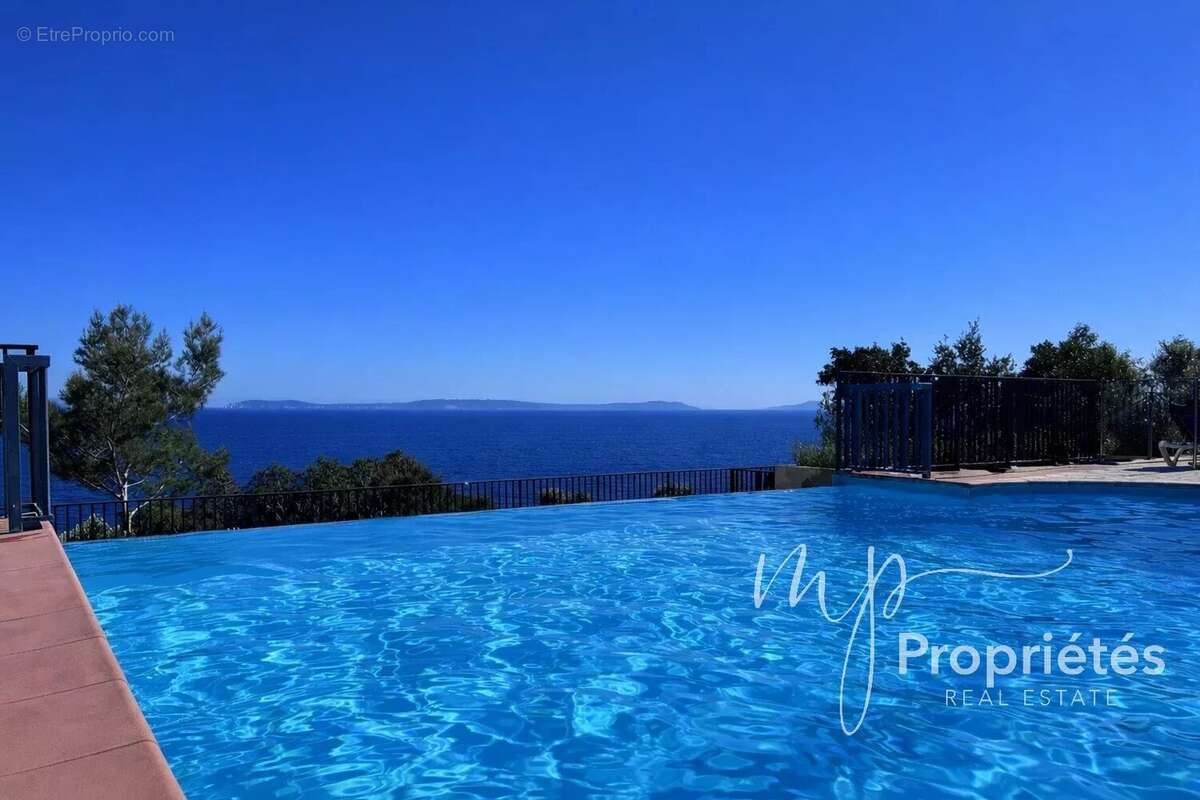 Appartement à LE LAVANDOU