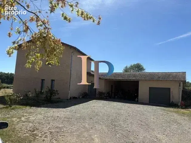 5 mn CHARLIEU maison avec vue et piscine - photo 21