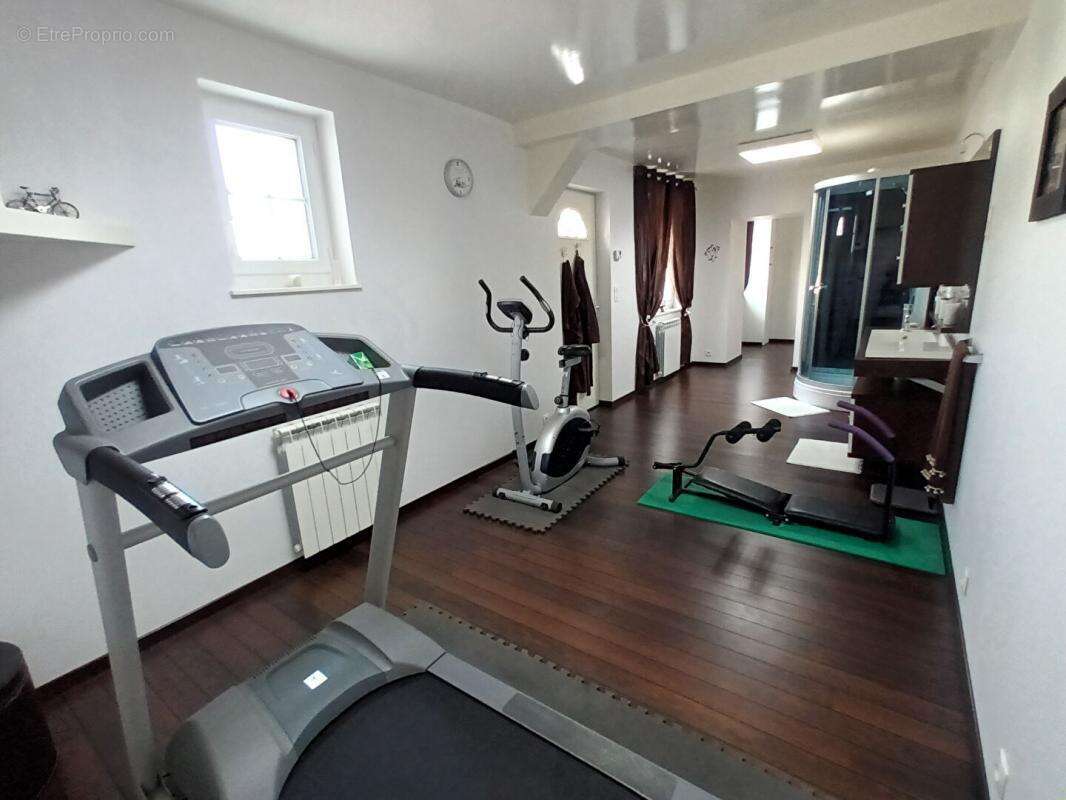 Maison à VARENNES-SUR-ALLIER