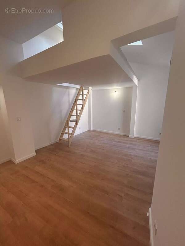 Appartement à VENCE