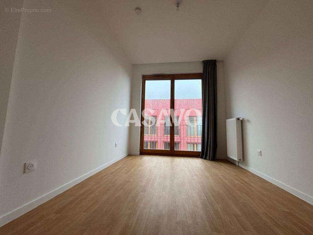 Appartement à L&#039;ILE-SAINT-DENIS