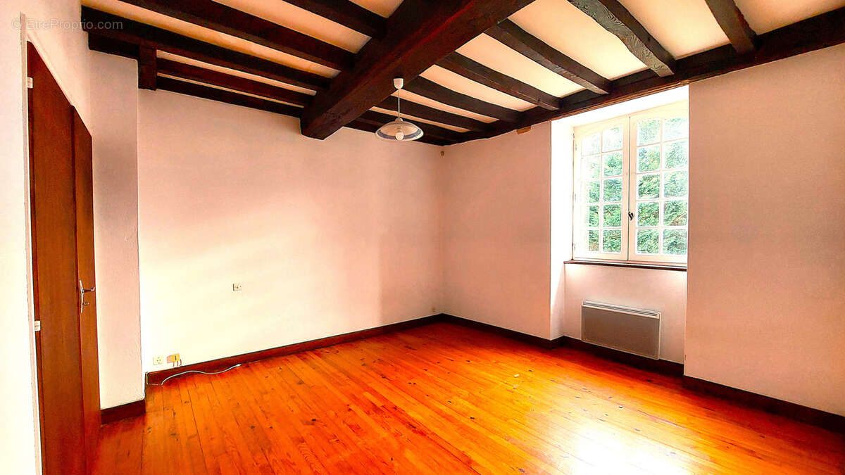 Appartement à BARDOS