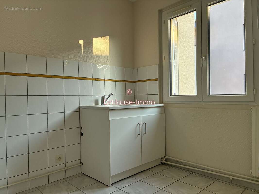 Appartement 39 m² à Valence  - photo 5