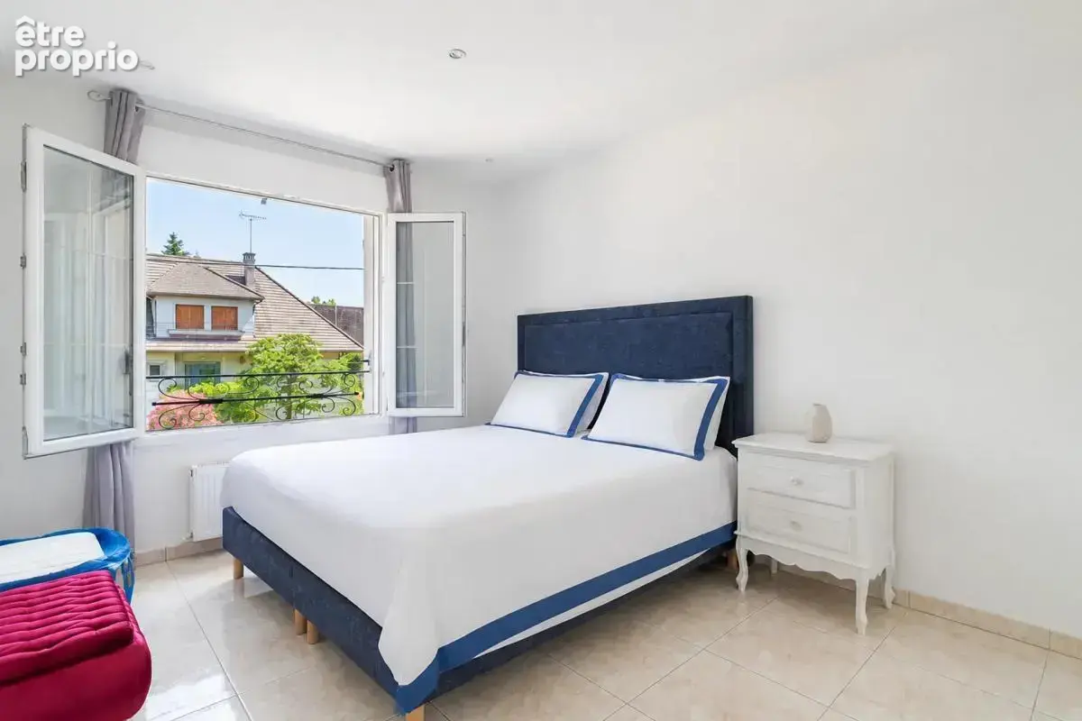 Maison de 10 pièces de 228 m² à Sarcelles - photo 13