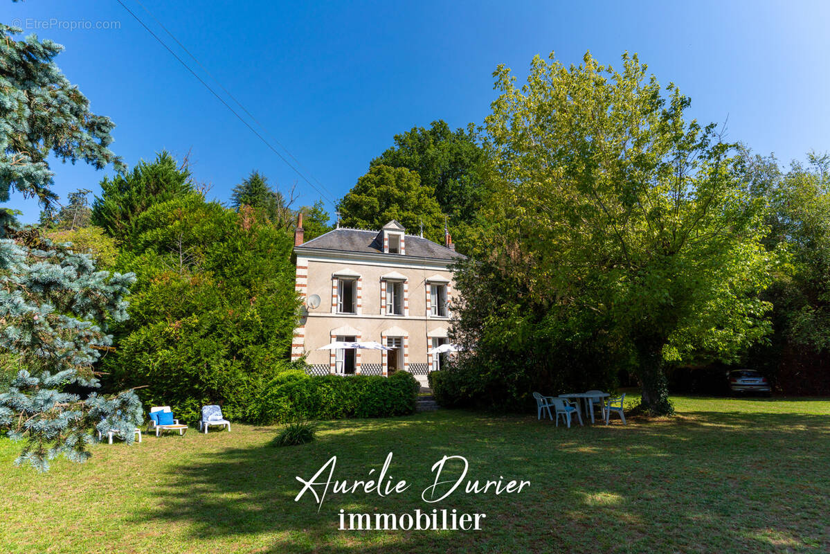 Maison à MONTRICHARD