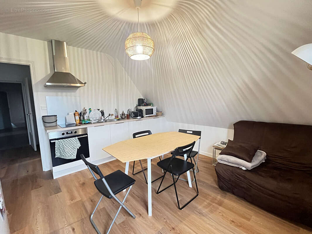 Maison à ARGENTRE-DU-PLESSIS