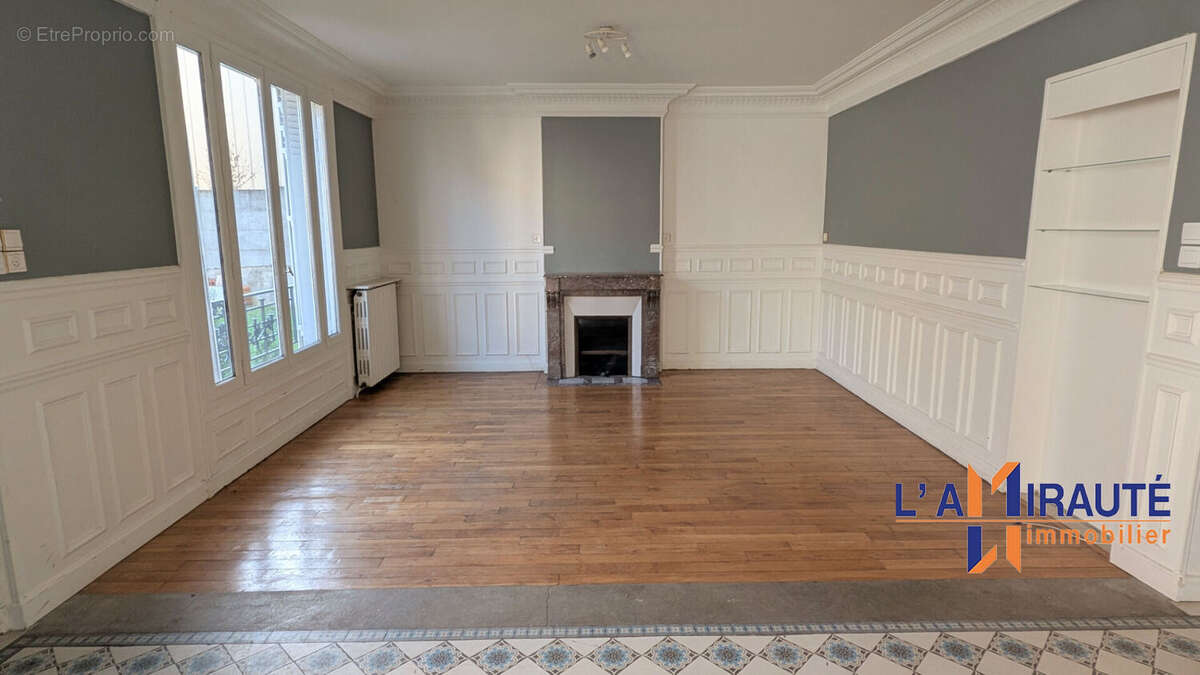 Maison à HOUILLES