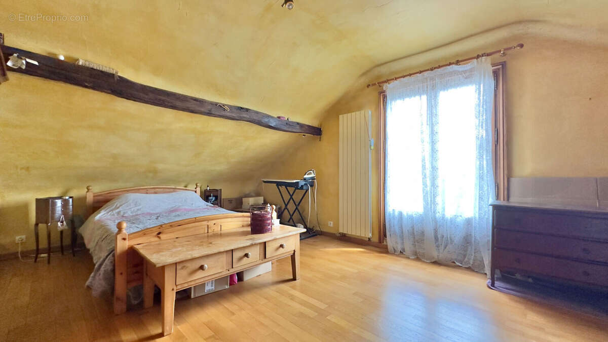 Maison à SAVIGNY-SUR-ORGE