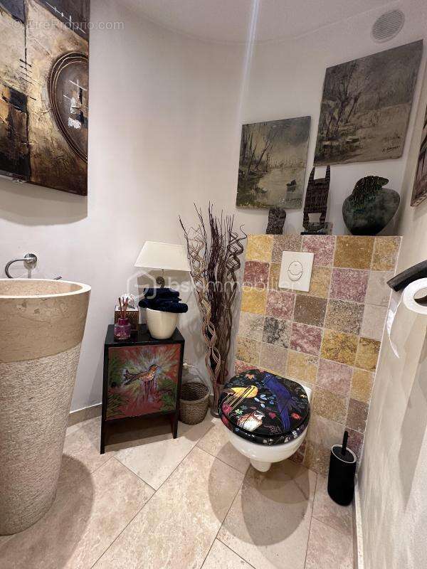 Maison à SAINT-LAURENT-DU-VAR