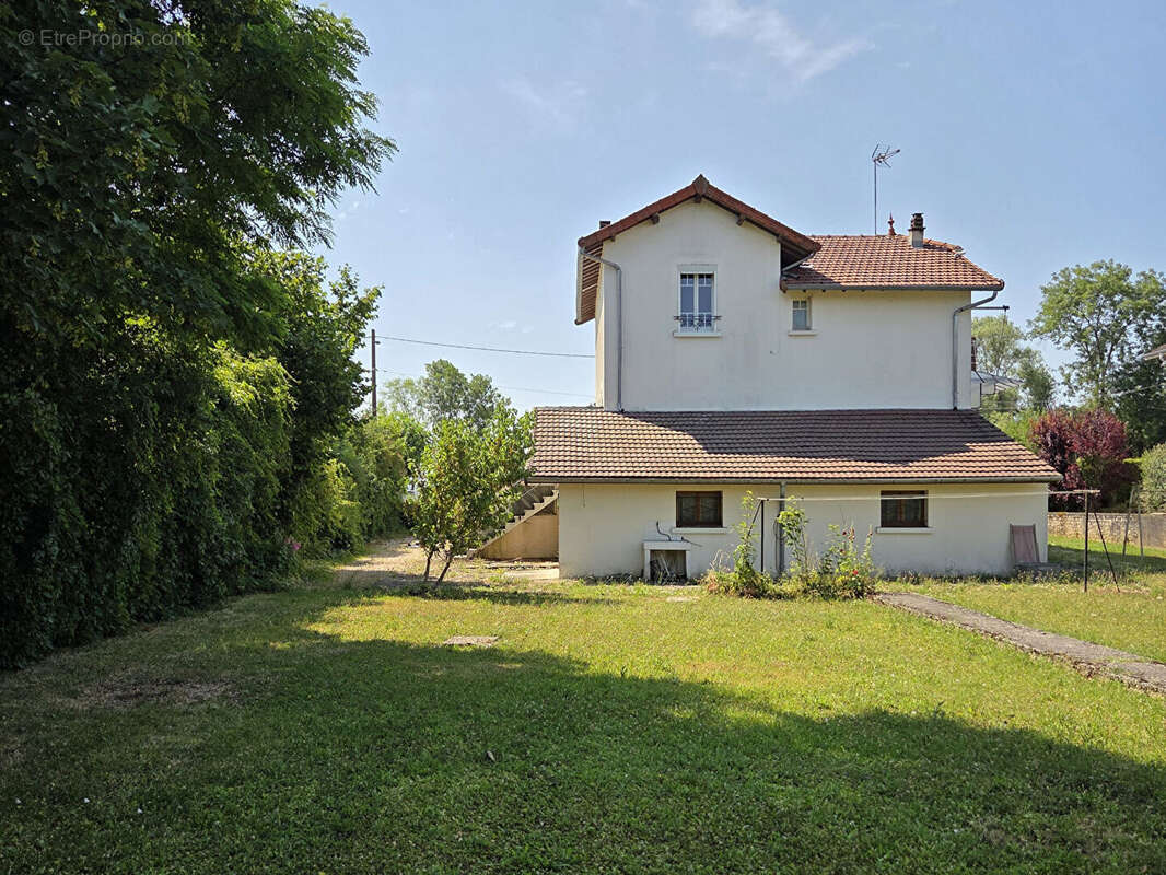 Maison à BLETTERANS
