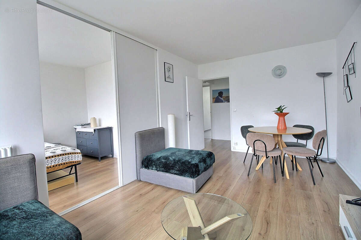 Appartement à COLOMBES