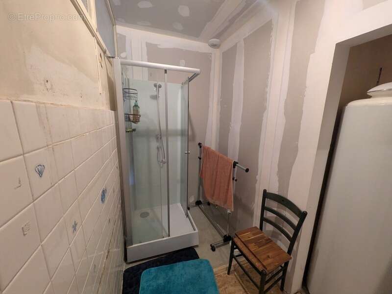 Guemene sur scorff immeuble de 230m² environ sur 3 niveaux avec jardin - photo 9