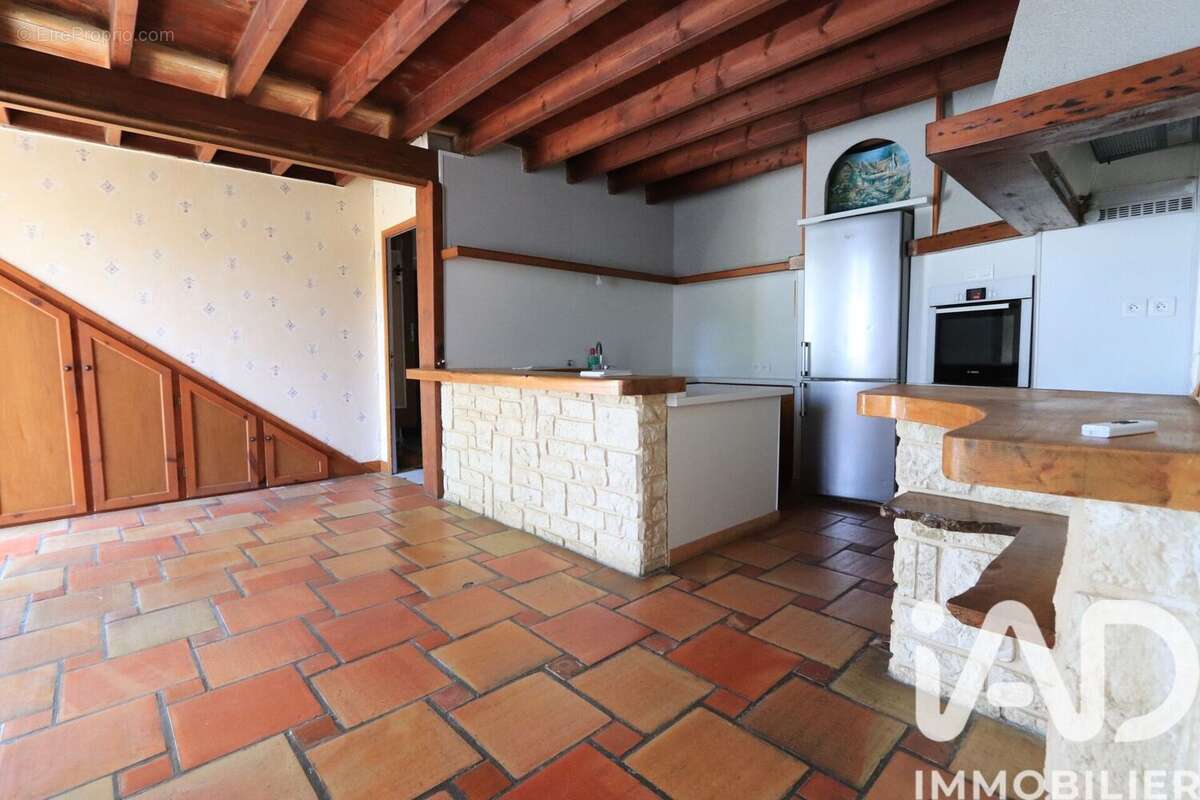 Maison 142 m² à Arcais  - photo 8