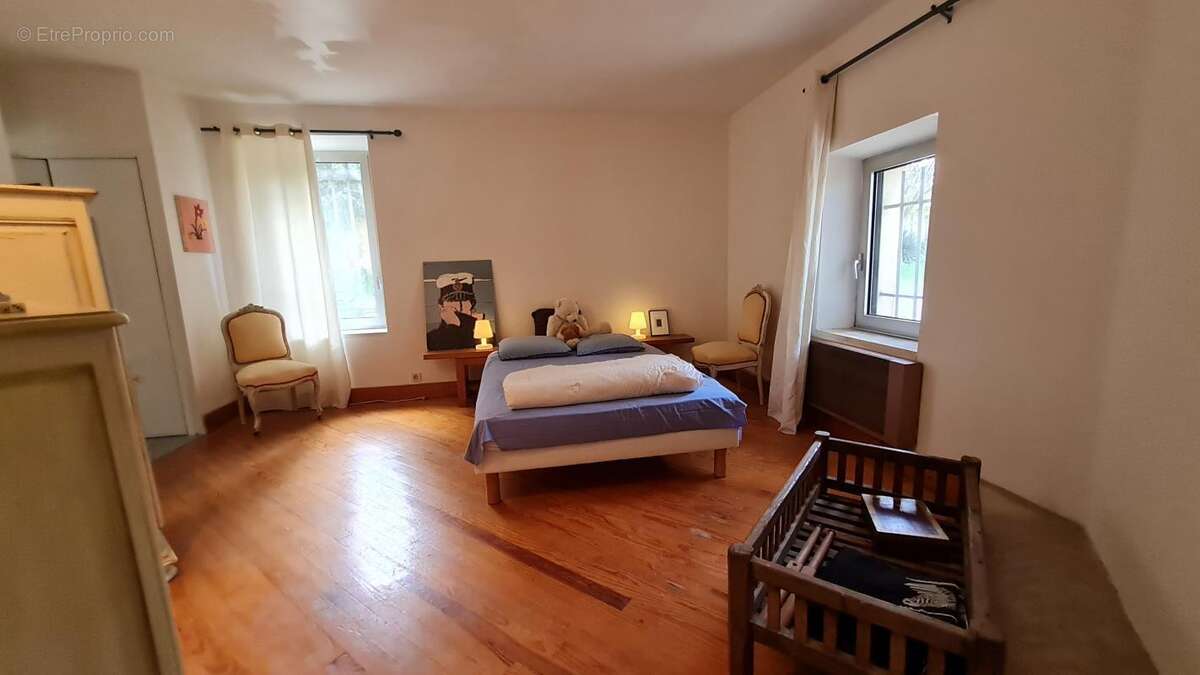 Maison à LES ANGLES