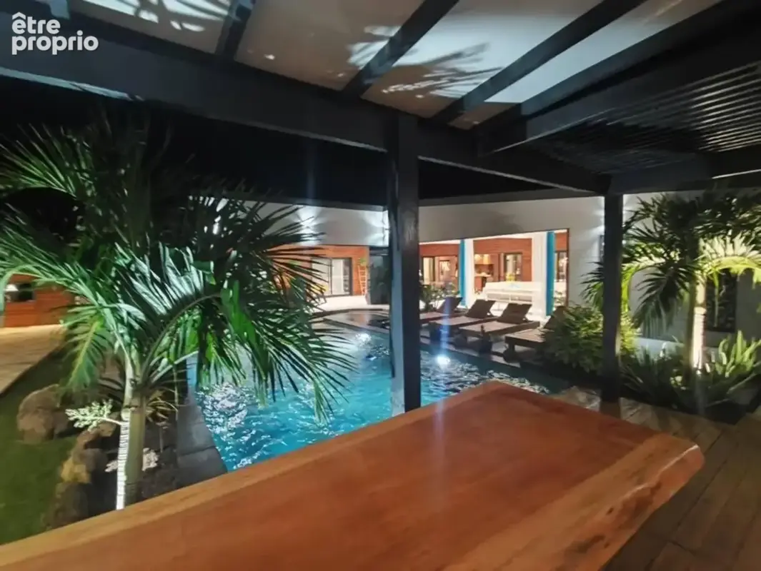 Ensemble immobilier exceptionnel avec piscines à SAINT FRANCOIS (971) - photo 3