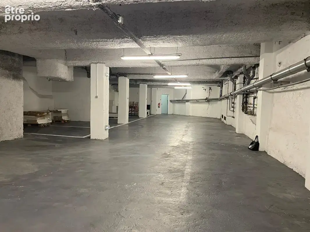 Photo Parking à Lyon-7e au prix de 179 000€