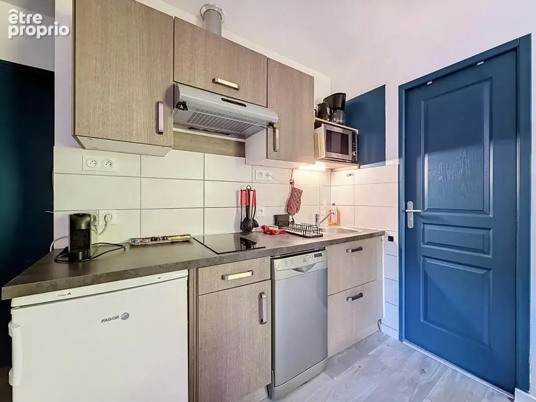 Exclusivité - intra-muros - studio meublé de 23,10m2 - photo 4