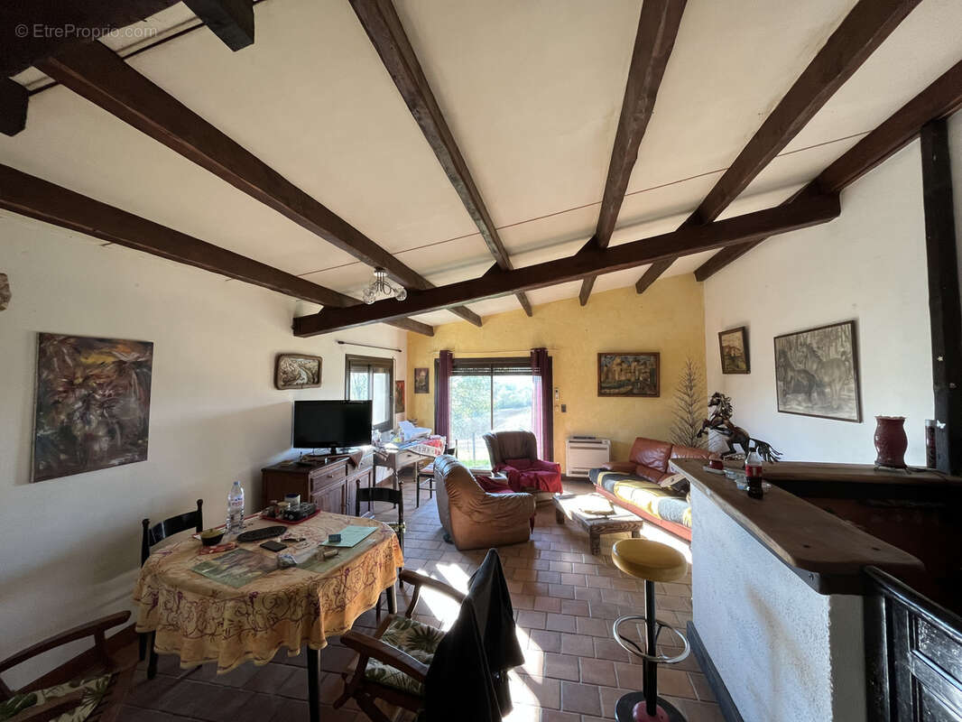 Maison à MAUVEZIN
