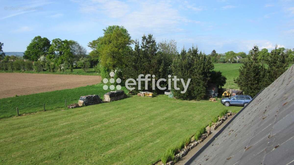 Maison à SAINT-SEVER-CALVADOS