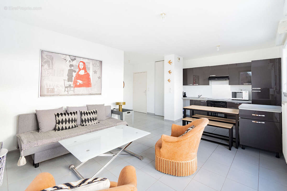 Appartement à MARSEILLE-12E