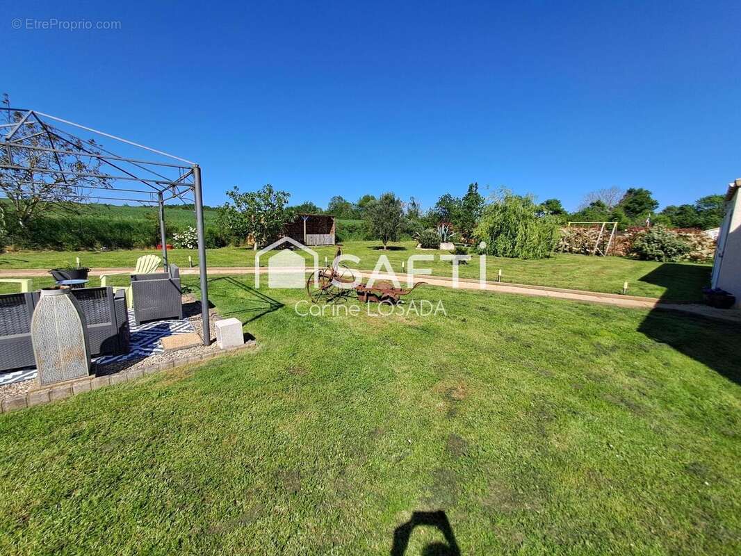 Photo 2 - Maison à LAIROUX