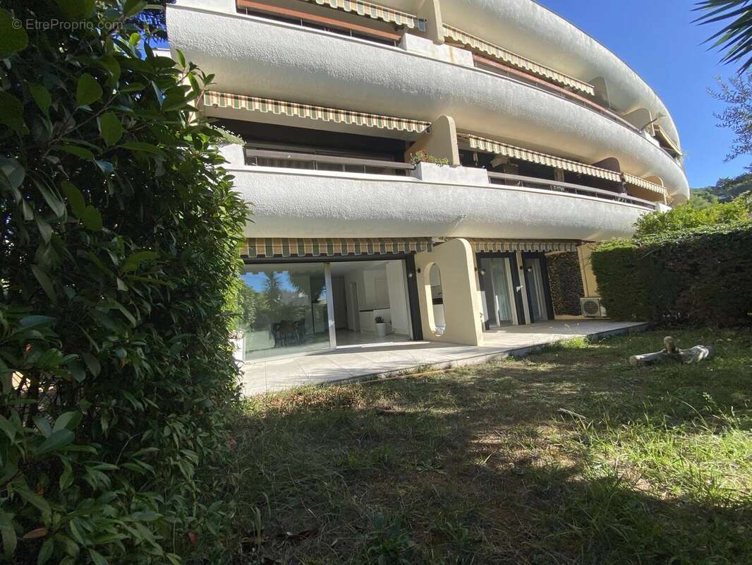 Appartement à LE CANNET