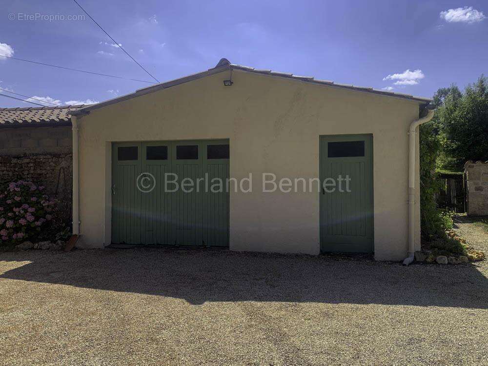 Maison à SAUZE-VAUSSAIS