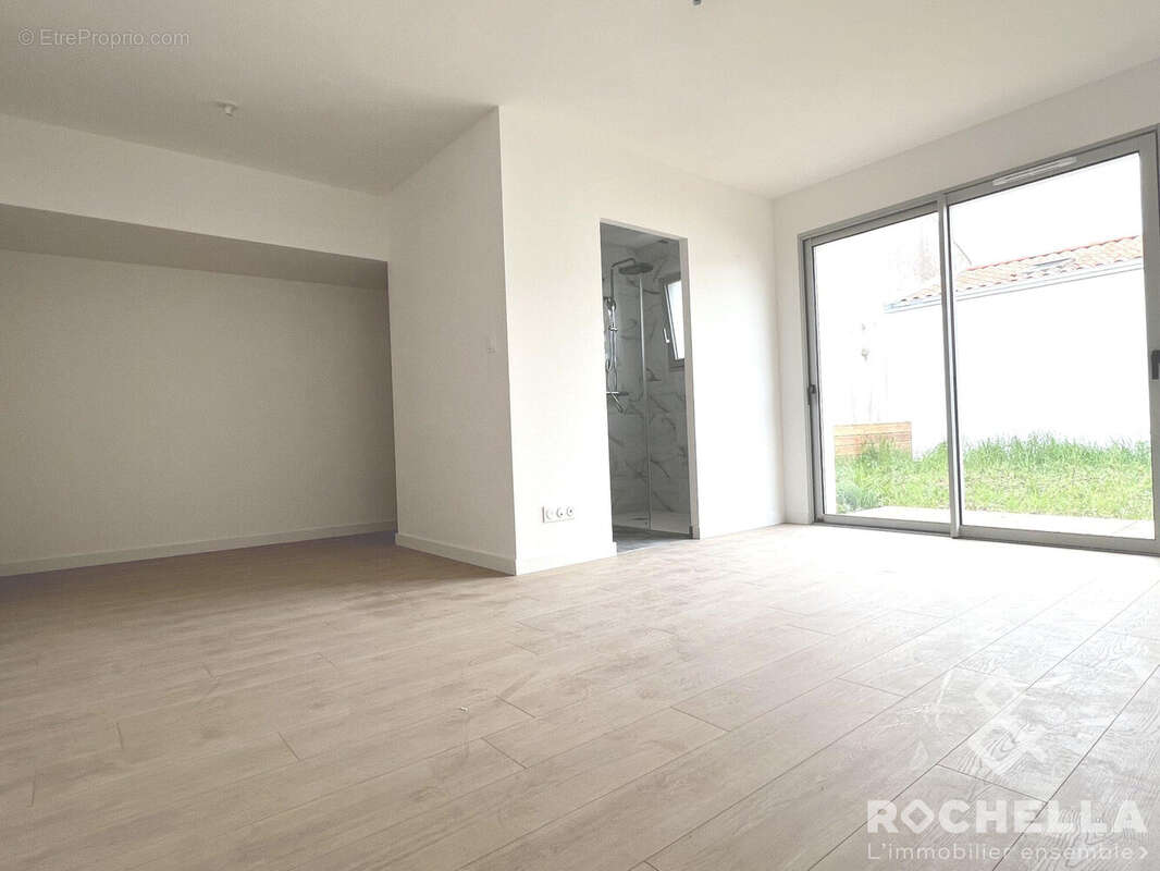 Maison à SAINTE-SOULLE