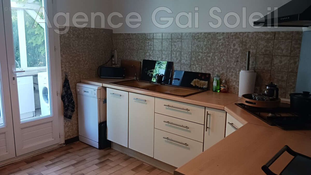 Maison à NISSAN-LEZ-ENSERUNE