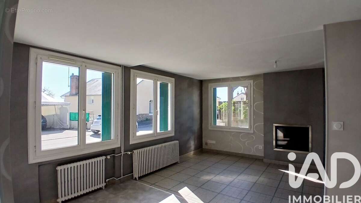 Photo 2 - Maison à VENANSAULT