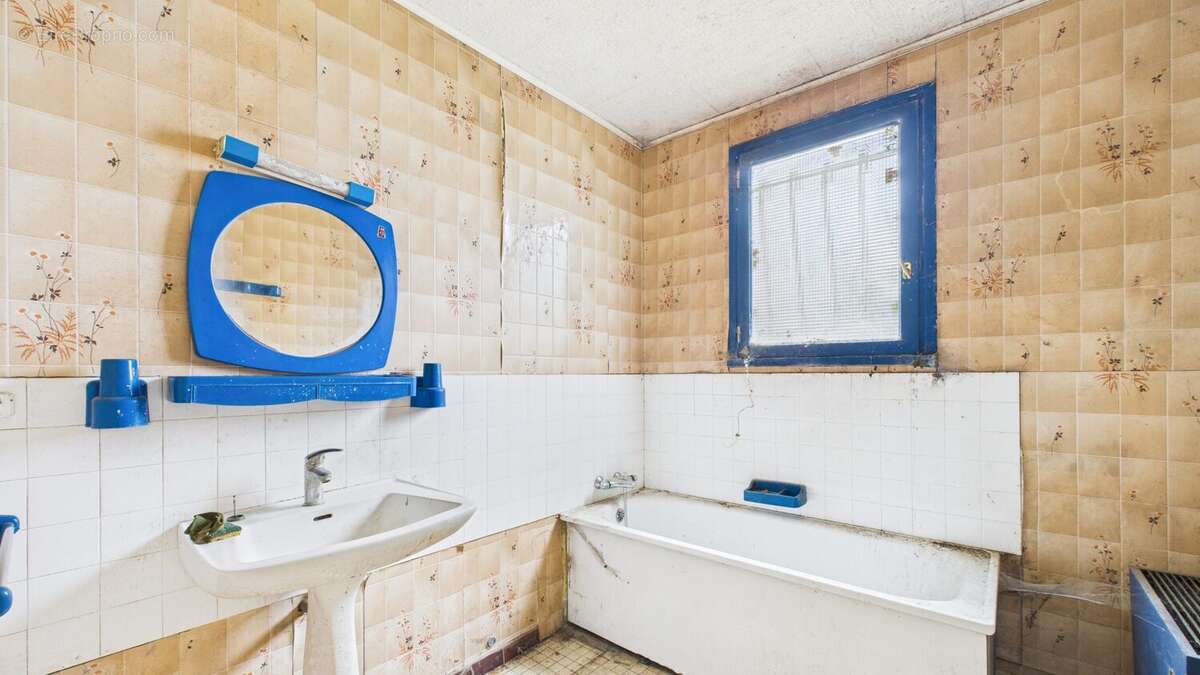 Maison à PLOUIGNEAU