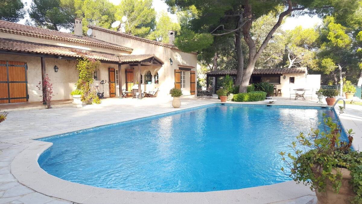 Maison à VALLAURIS