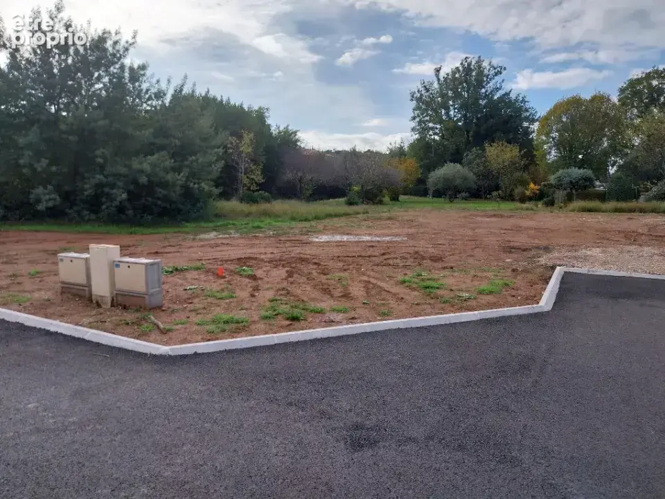 Terrain 1 100 m² à vendre à Saint-Raphael (83700) - photo 4