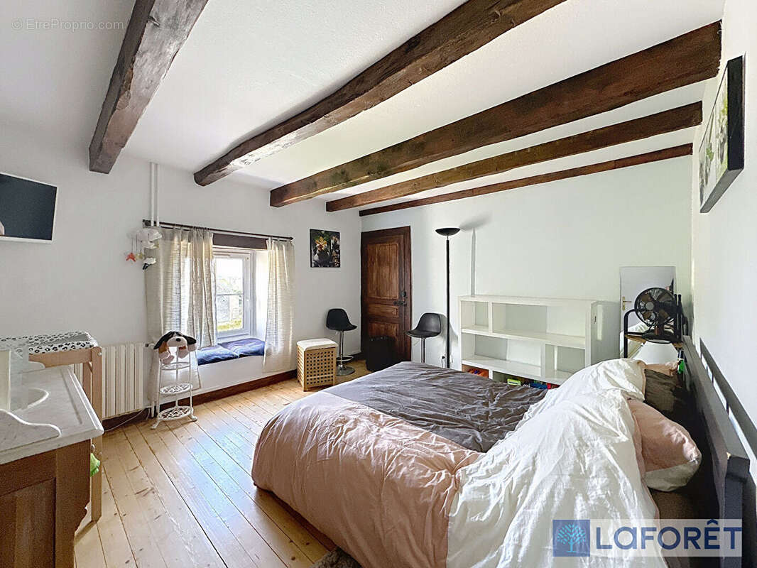 Maison à PERROGNEY-LES-FONTAINES