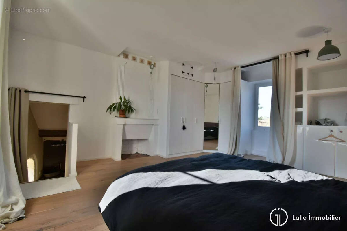 Maison Vensat 8 pièce(s) 185 m2 - photo 8