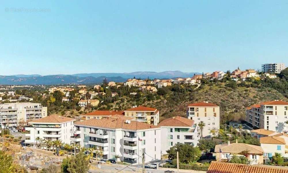 Appartement à SAINT-RAPHAEL