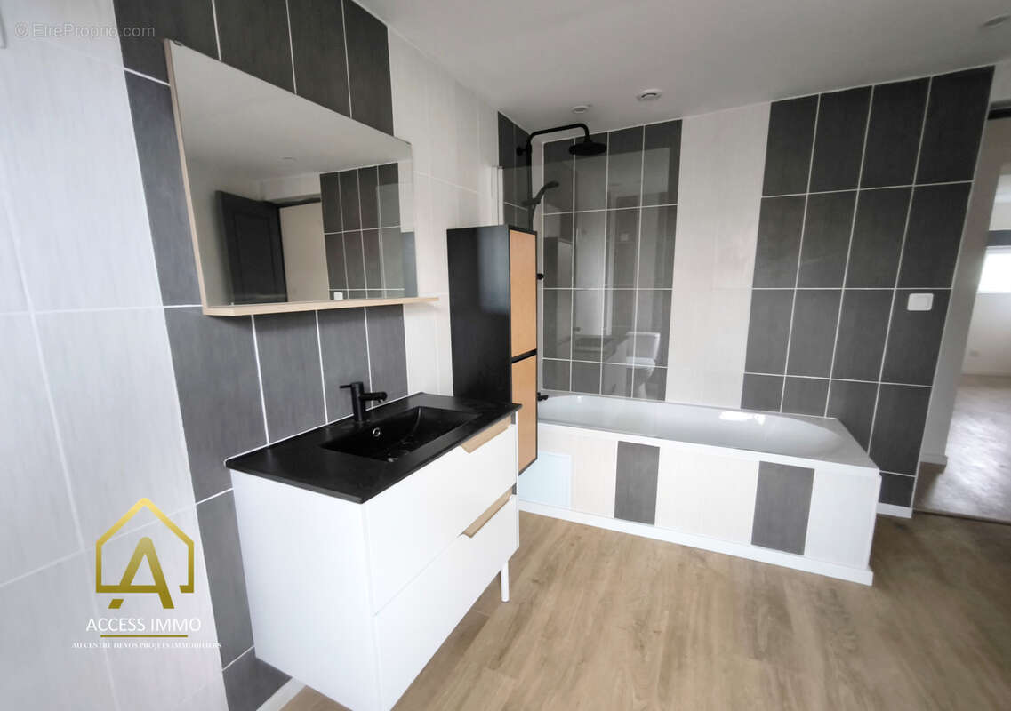 Maison à VIEUX-CONDE