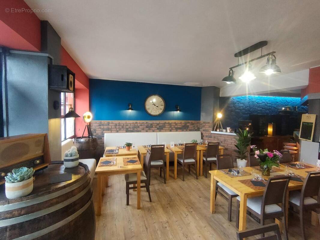 Photo 1 - Commerce à HENNEBONT