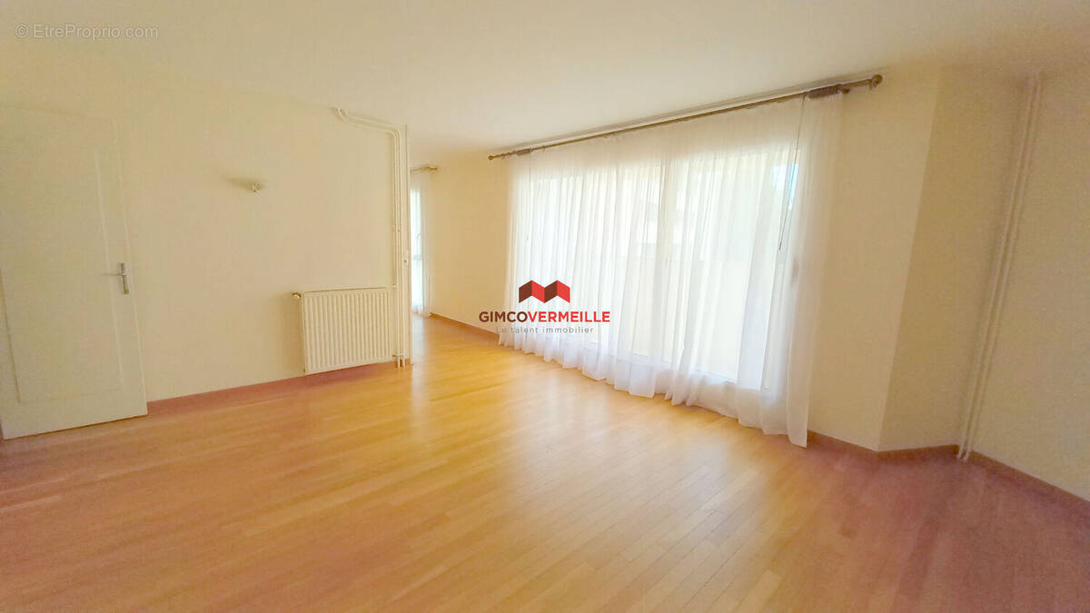 Appartement à BOUGIVAL