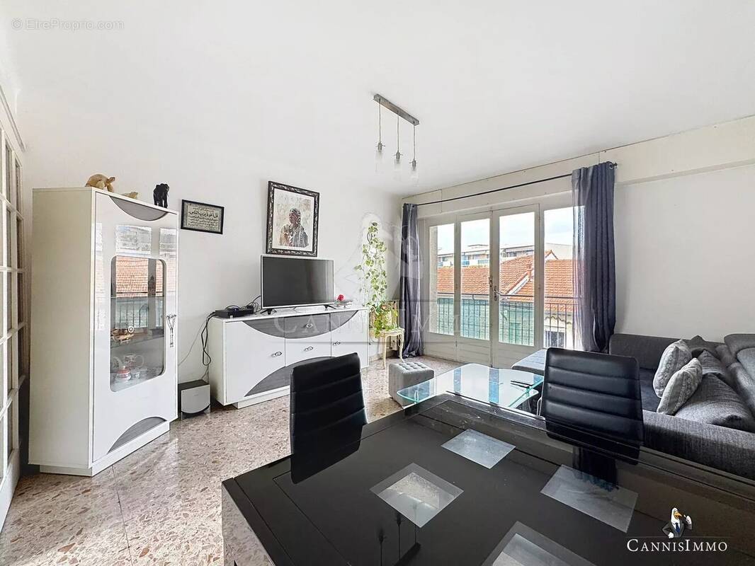 Appartement à LE CANNET