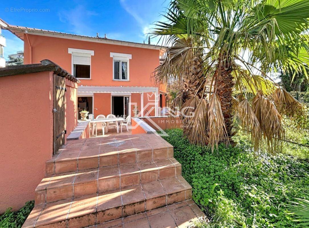 Maison à SAINT-RAPHAEL