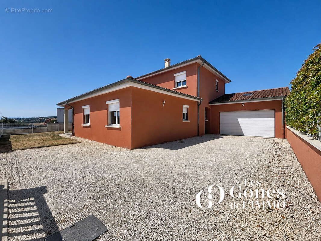 Maison T5 de 142m2 - double garage - Terrain de 675 m2 - photo 16