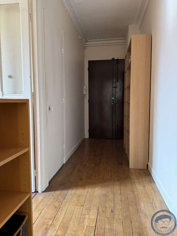 Appartement Type 2 à moderniser - photo 5
