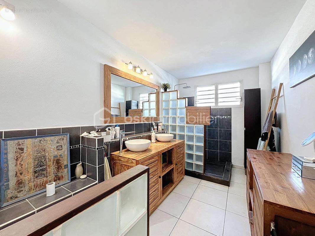 Ensemble immobilier villa et ses deux locatifs vue mer - photo 17