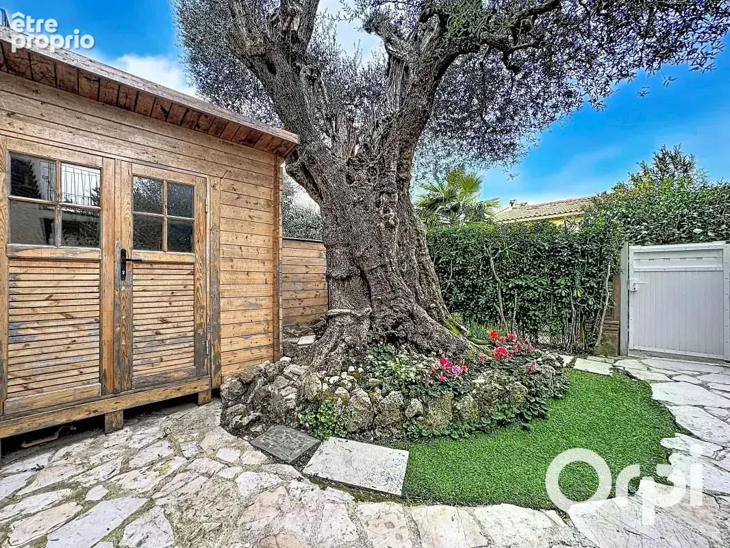 Villeneuve Loubet Maison 4 pièces 110 m2 - piscine - gardien - jardin - stationnement - photo 18