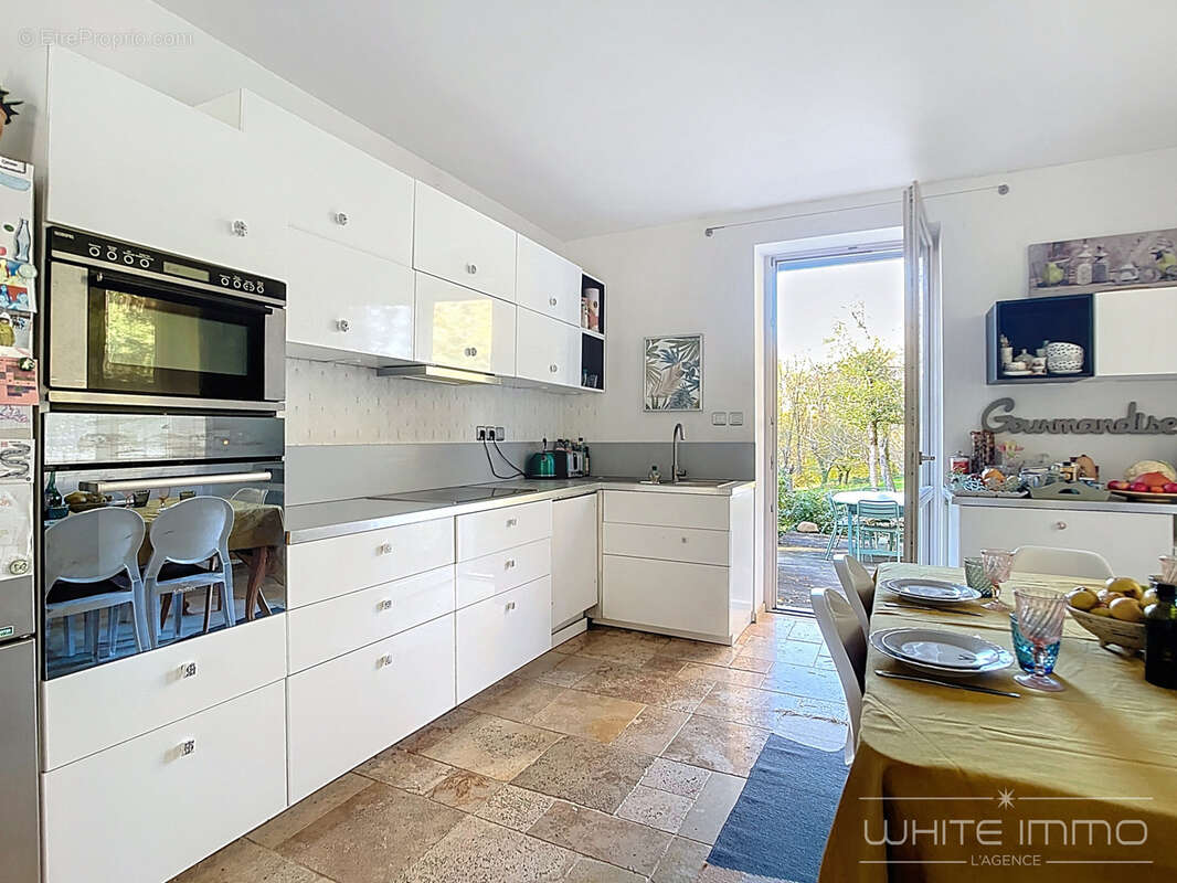 Maison à FRANCHEVILLE