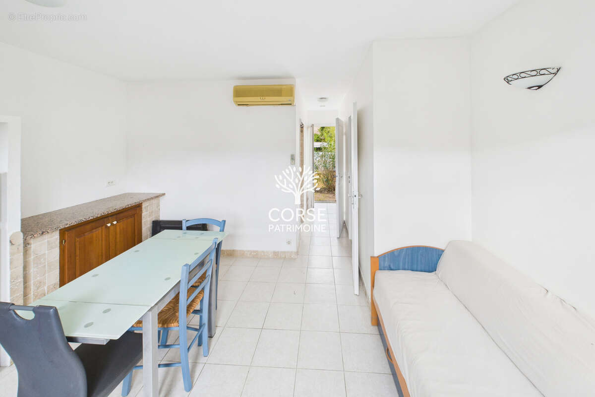 Maison mitoyenne à Porto-Vecchio - photo 4