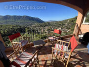 Maison à LE REVEST-LES-EAUX